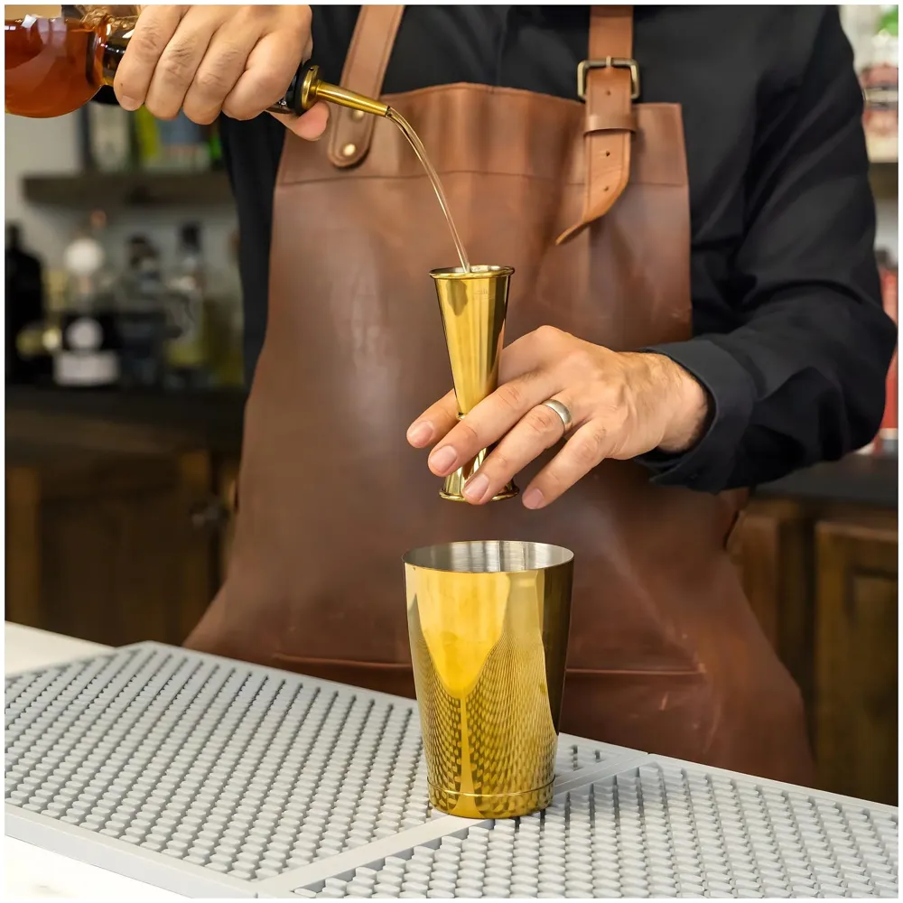 4 Pcs Gold Liquor Bottle Pourer Liquor Pour Spout Head Bottle Tipping Nozzle Silicone Stoppers for Bars Homes Party 11.3 cm x 2.9 cm Fits Most Bottles.