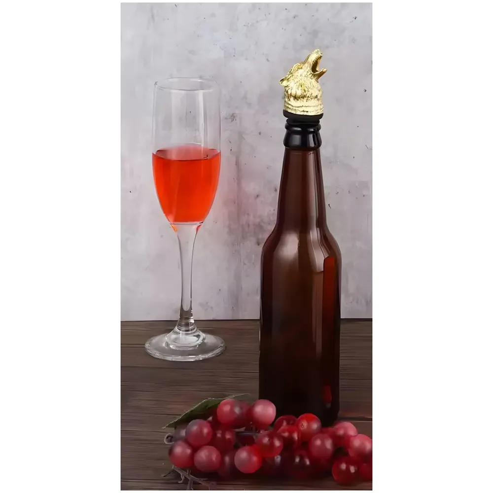 Gold Wolf Head Liquor Bottle Pourer Liquor Pour Spout 1Pc Deer Head Bottle Tipping Nozzle Silicone Stoppers Gold for Bars Homes Party
