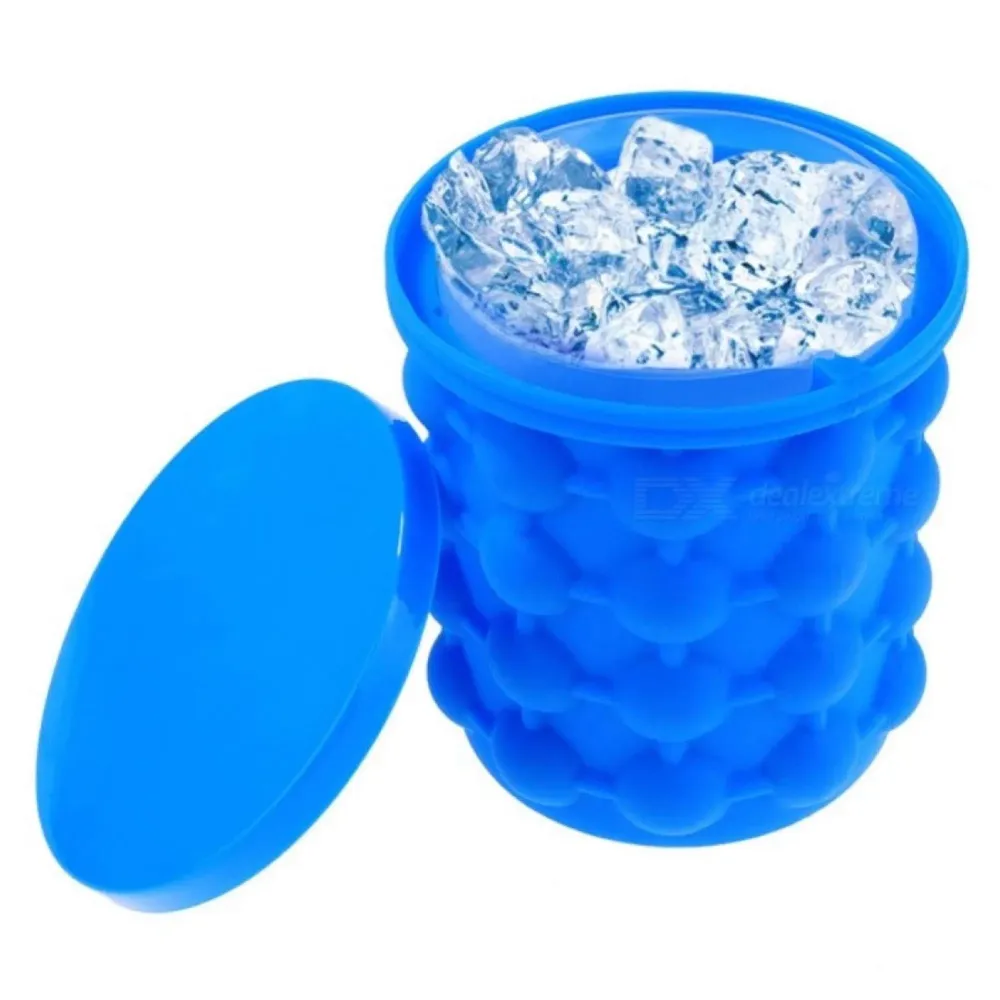 Large 2 in 1 Silicone Ice Bucket and Mould with Lid Maker (5.5 x 5 Inch, Blue)